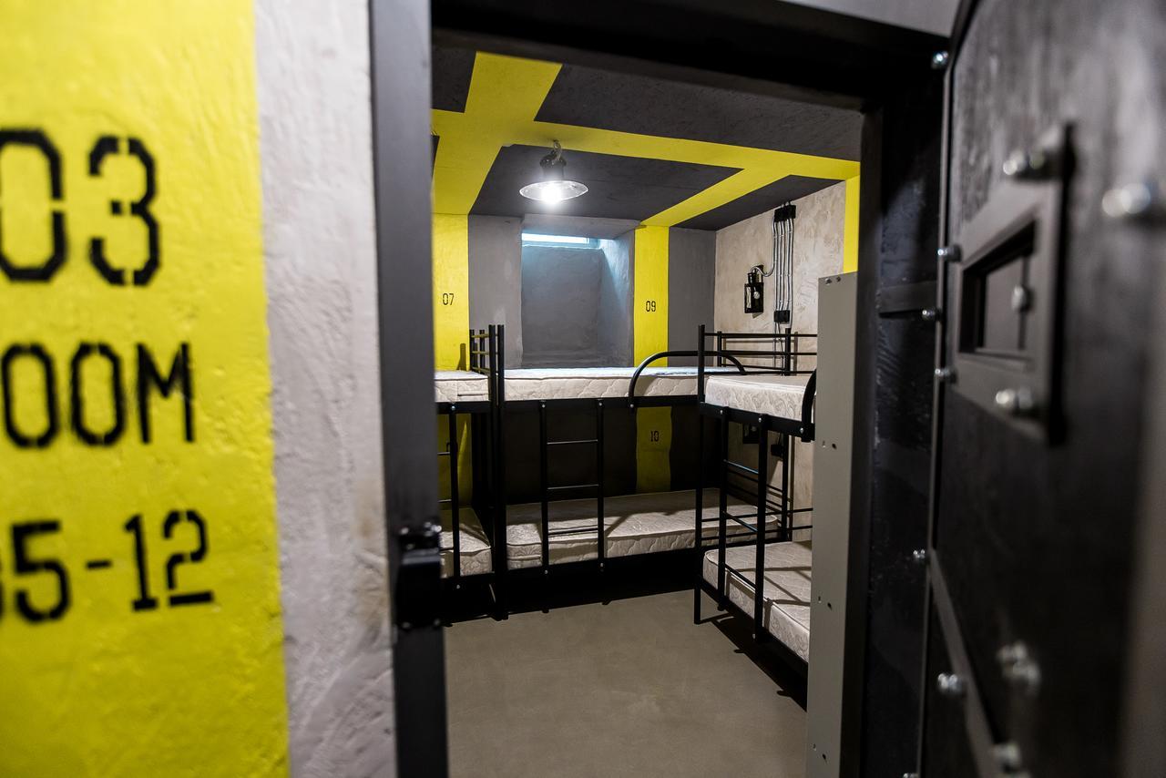 Хостел Lviv Loft Prison Экстерьер фото