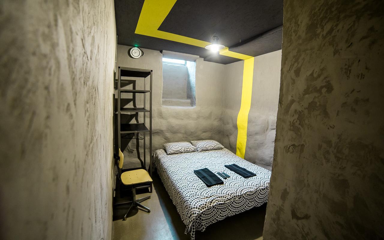 Хостел Lviv Loft Prison Экстерьер фото