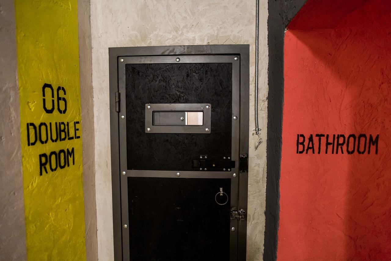 Хостел Lviv Loft Prison Экстерьер фото