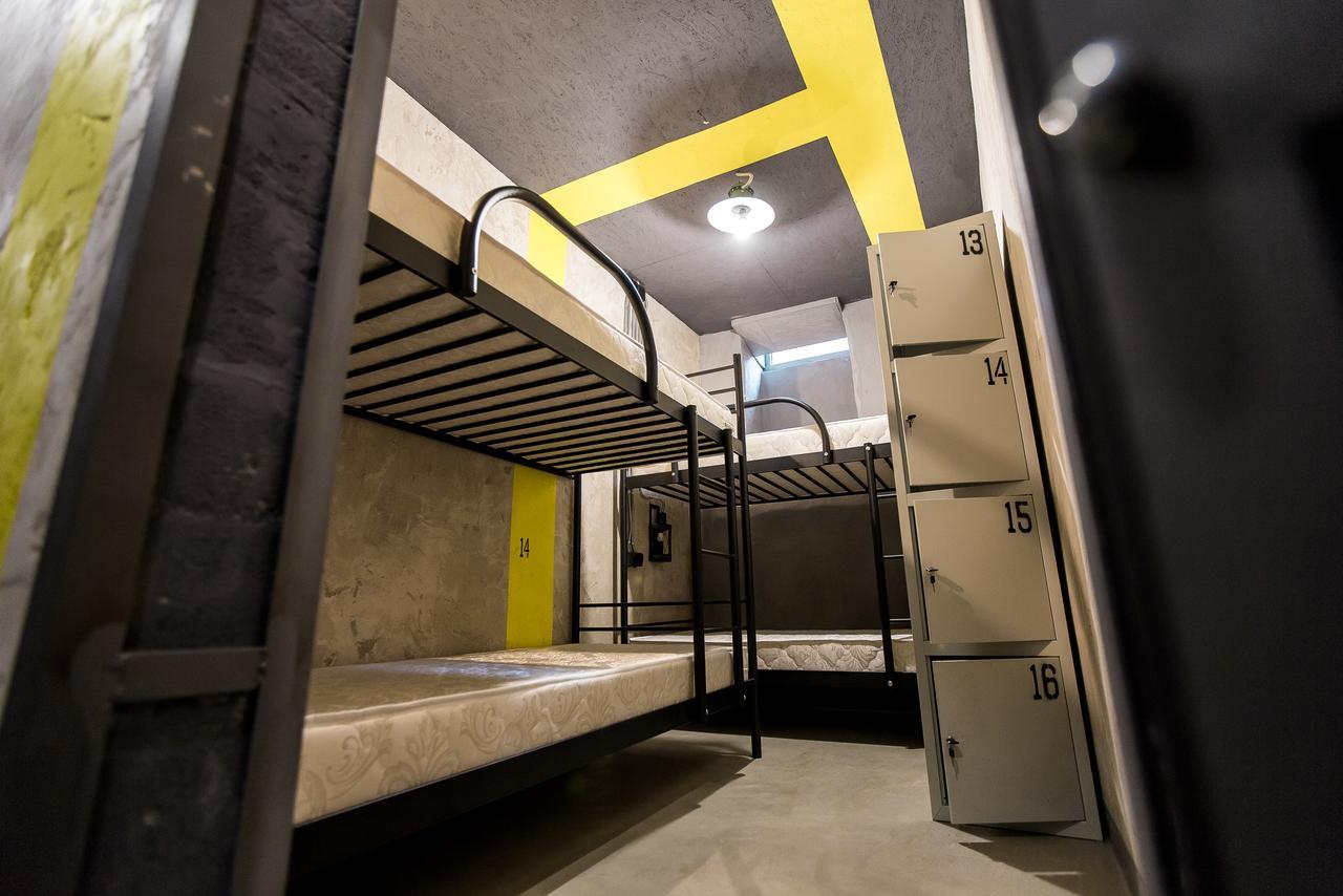 Хостел Lviv Loft Prison Экстерьер фото