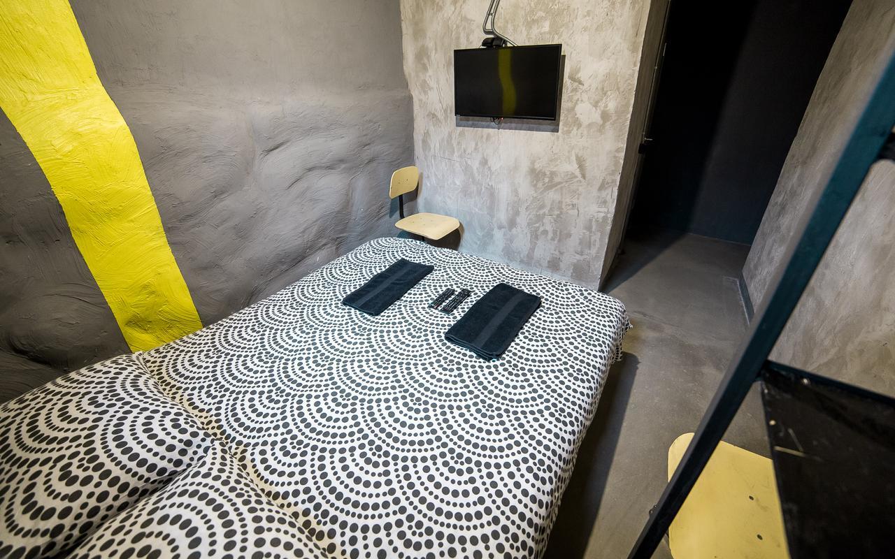 Хостел Lviv Loft Prison Экстерьер фото