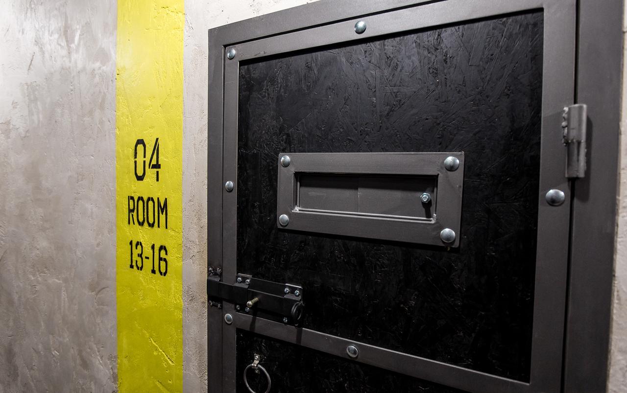 Хостел Lviv Loft Prison Экстерьер фото