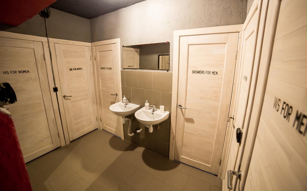 Хостел Lviv Loft Prison Экстерьер фото